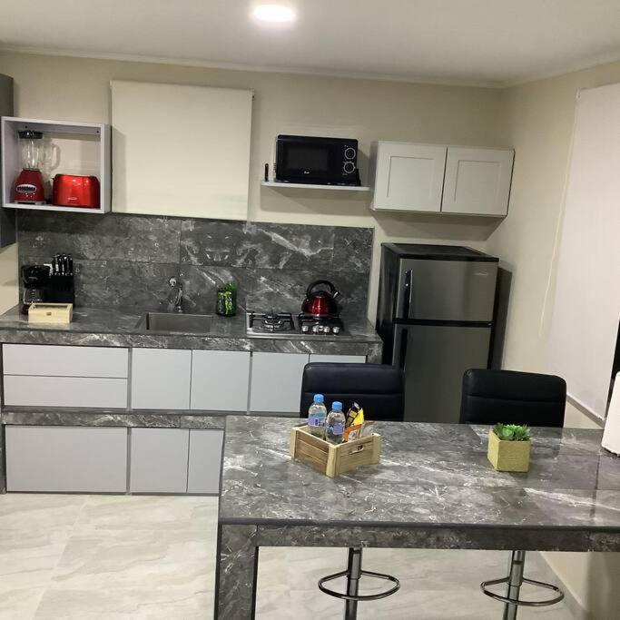 Cozy 1-Bedroom Apartment Minutes Away Drive To Mangel Halto Beach Savaneta Exterior foto